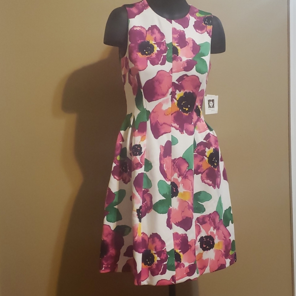 NWT Anne Klein Floral Dress